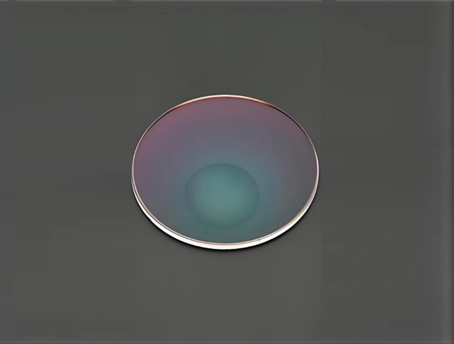 polarisiert-photochrome Gläser